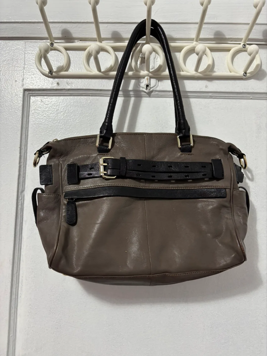 Danier Grey Leather Handbag with Black Accents thumbnail