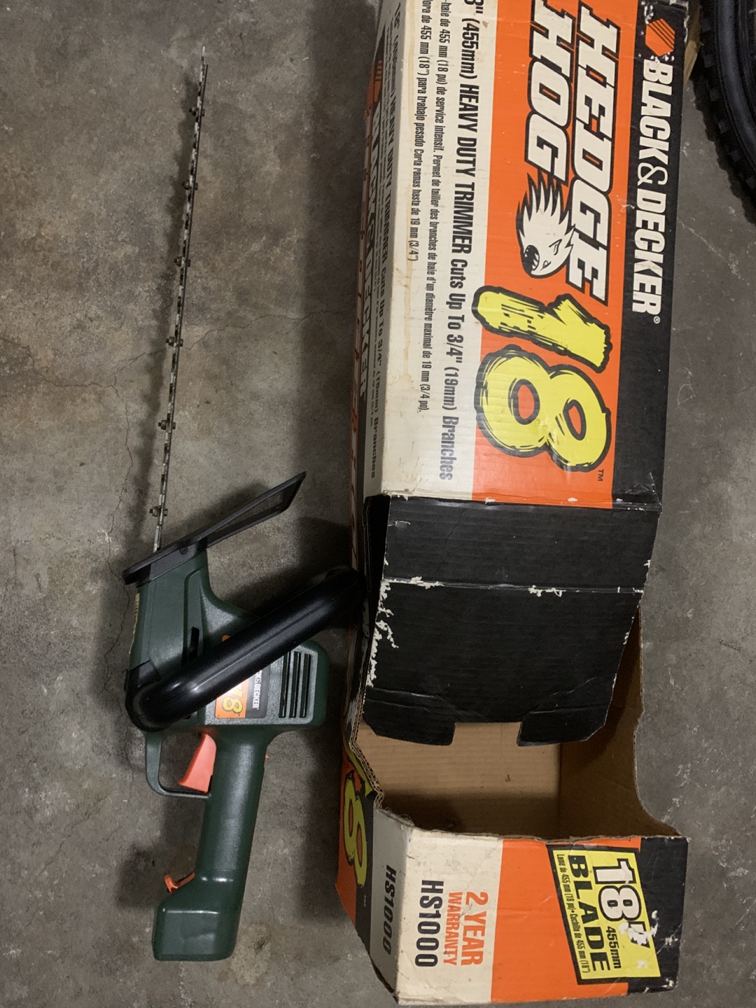 Black & Decker Hedge Hog 18" Electric Hedge Trimmer - photo 3