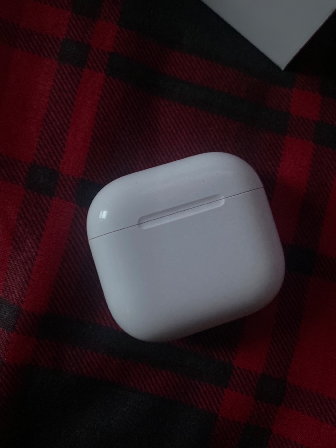 Apple AirPods with Charging Case