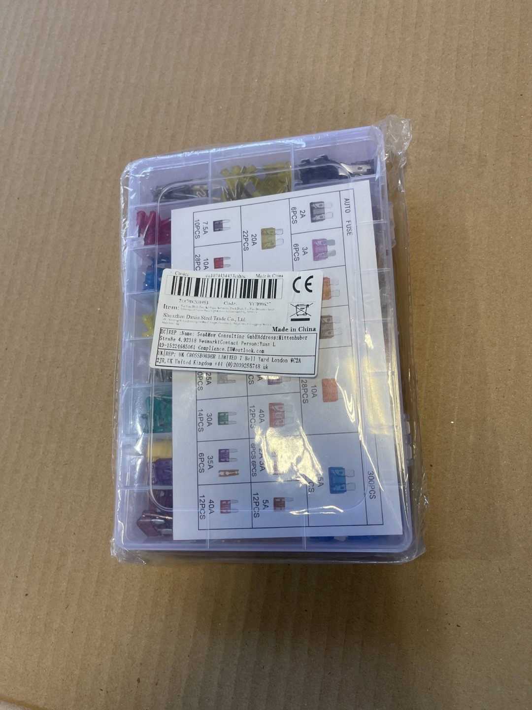 Assorted Automotive Fuses in Case - photo 2