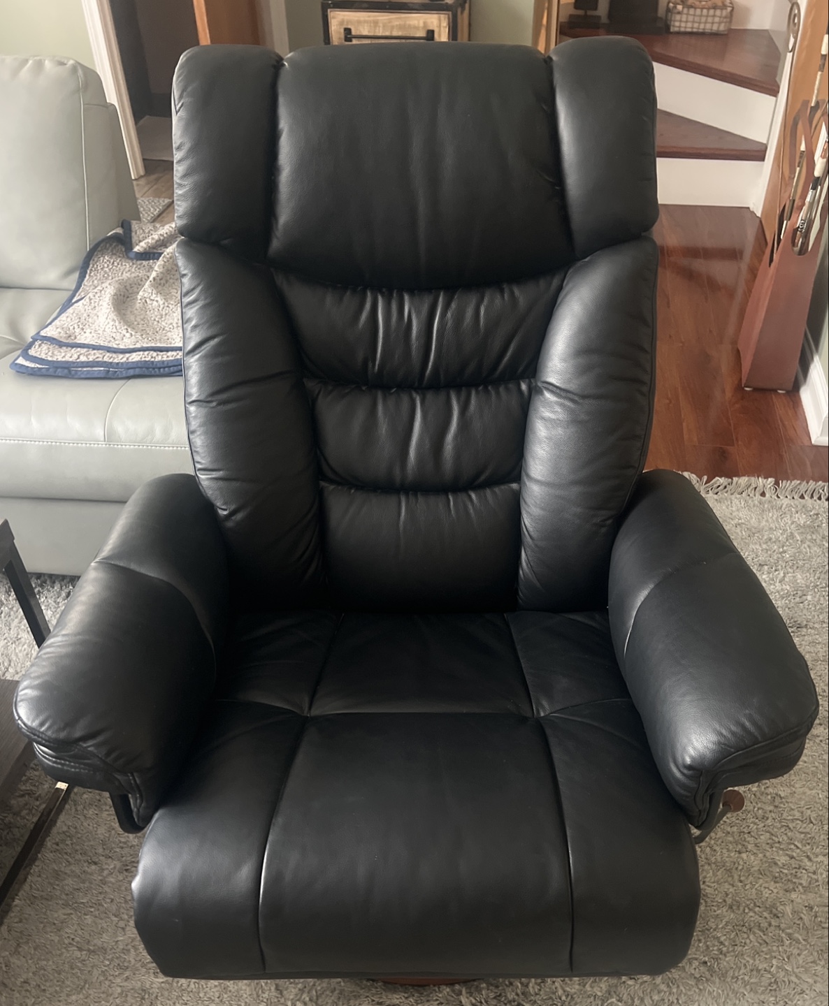 Black Leather Recliner