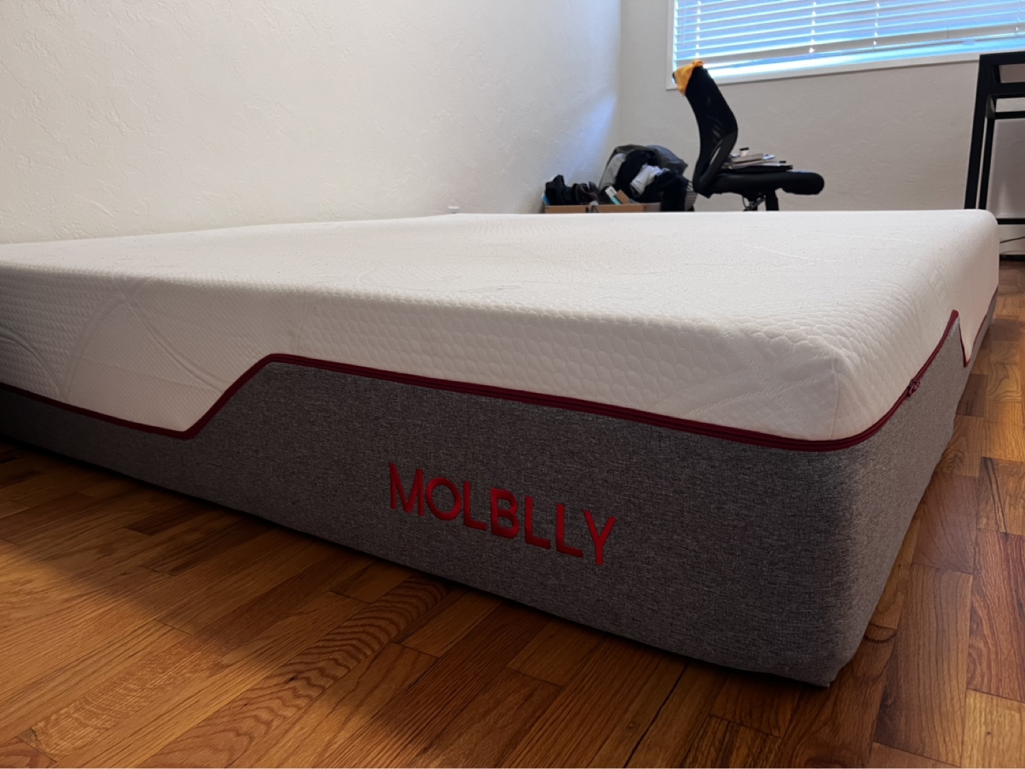 MOLBLLY Mattress - Queen