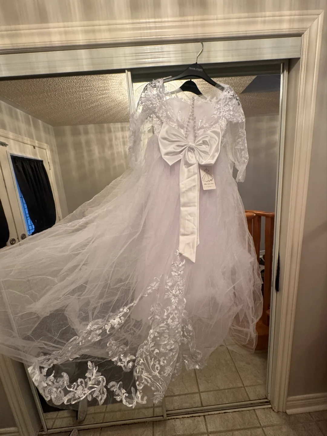 Girls White Flower Girl Dress Size 7-8 image indicator(2)