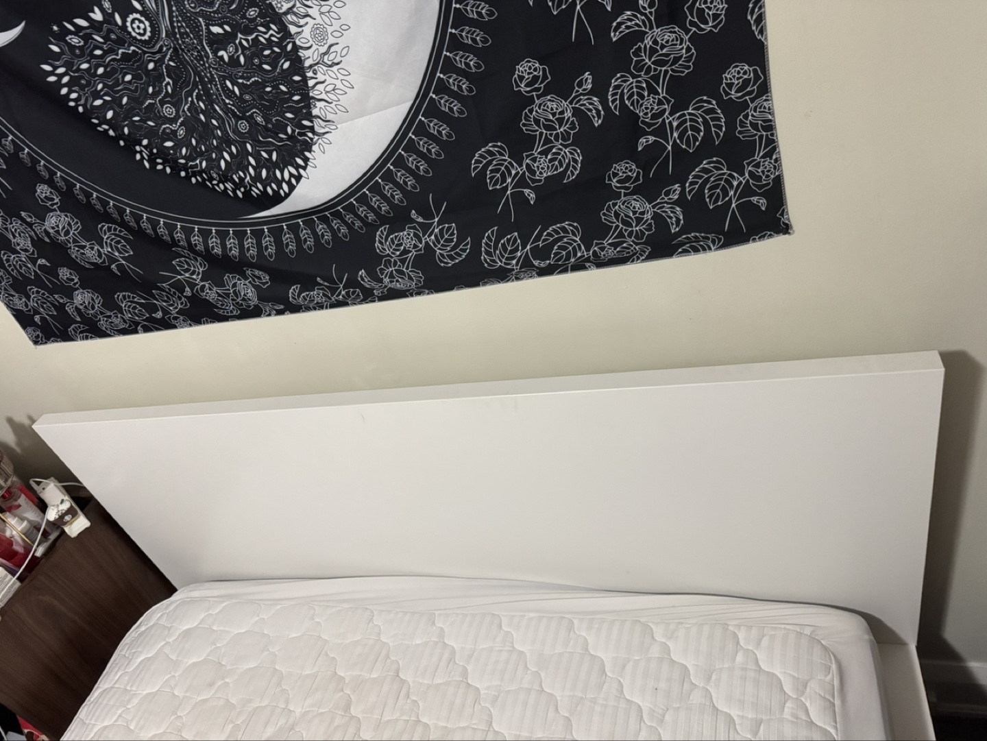 IKEA MALM White Queen Bed Frame + Mattress - photo 4