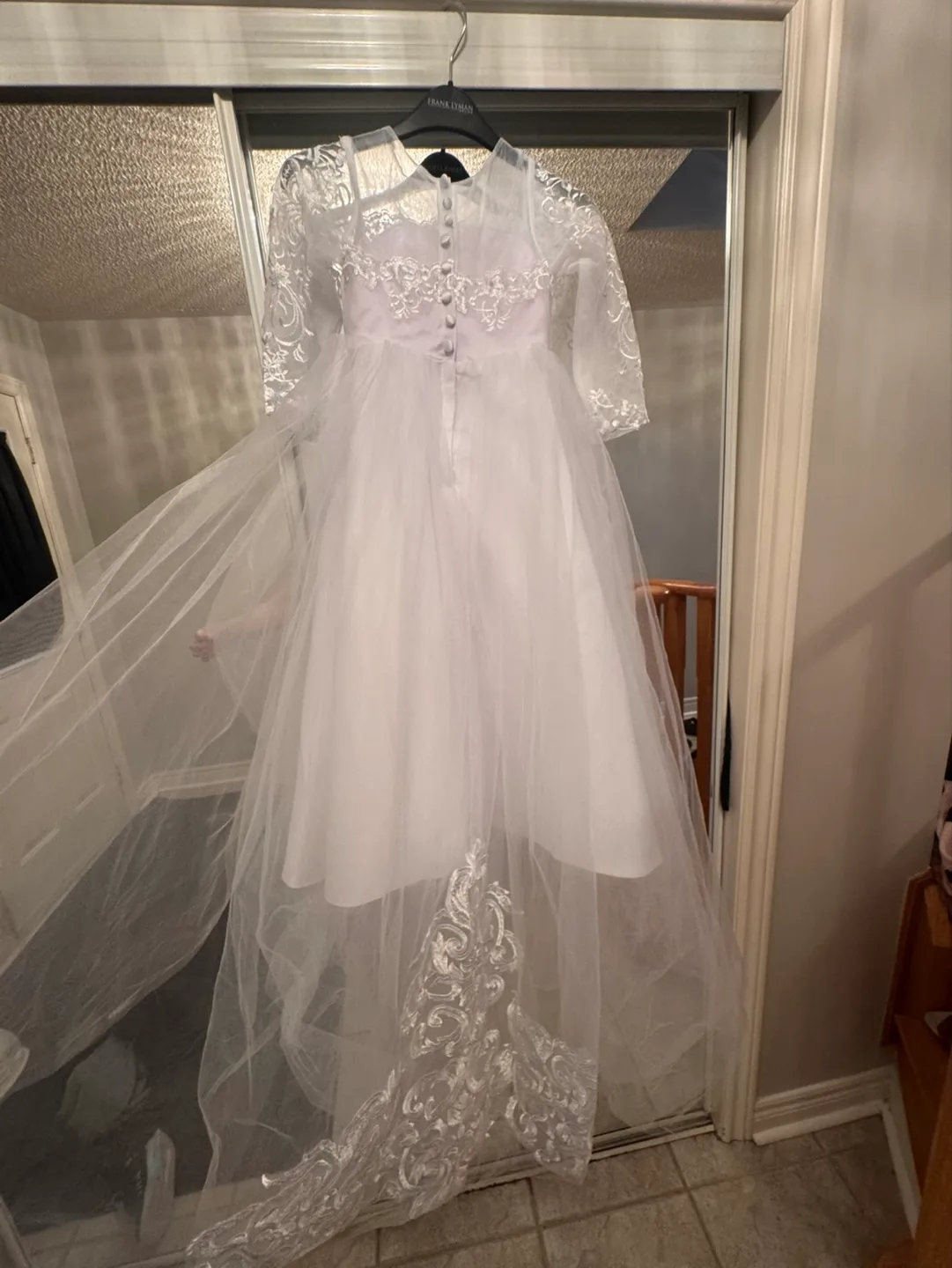 Girls White Flower Girl Dress Size 7-8 image indicator(2)