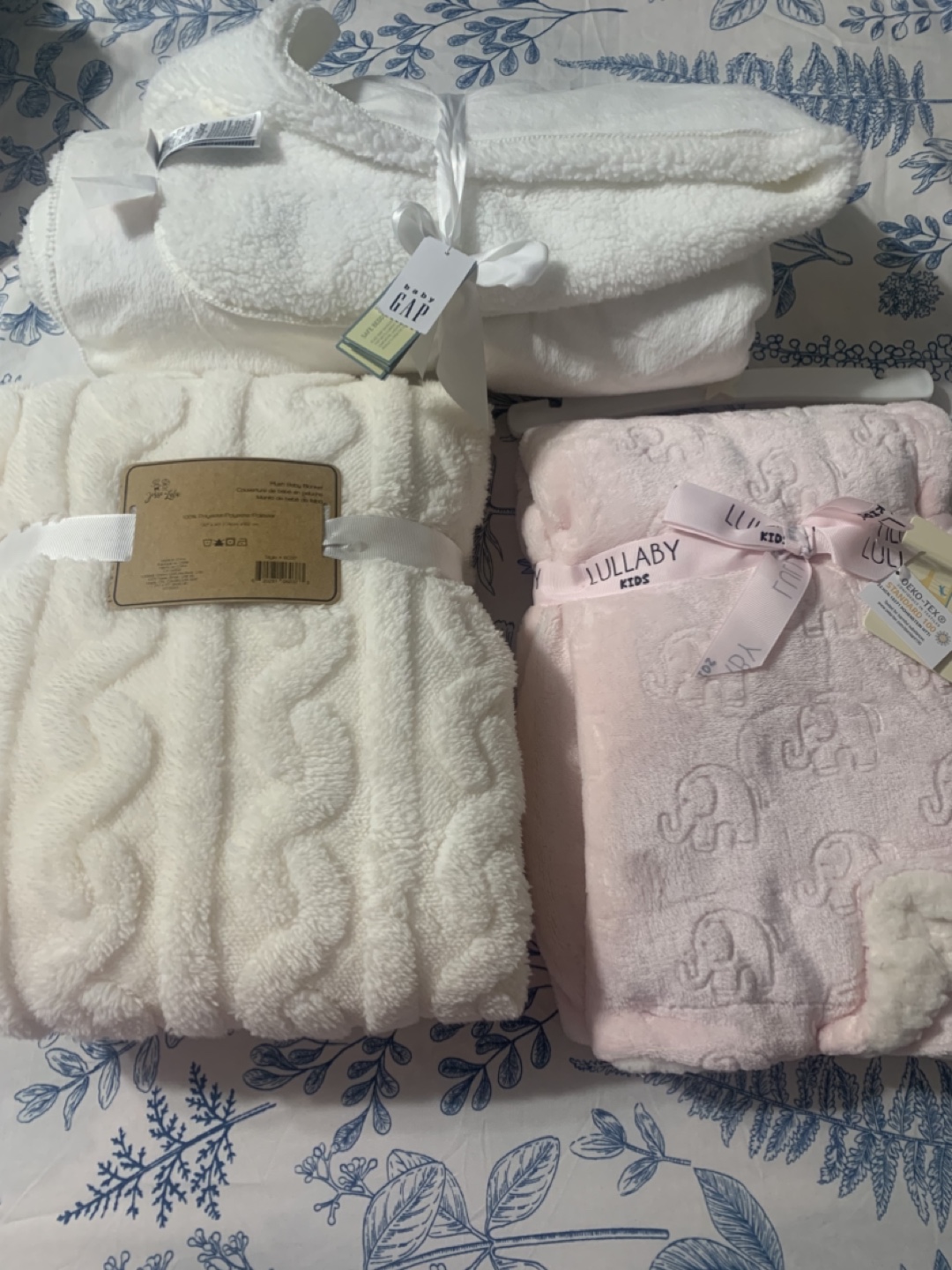 BRAND NEW Baby Blankets & Hooded Towels & Washcloths