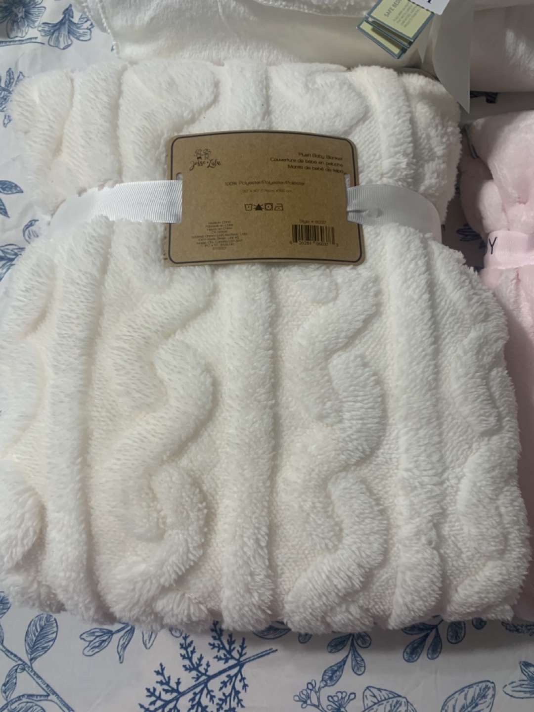 BRAND NEW Baby Blankets & Hooded Towels & Washcloths - photo 3