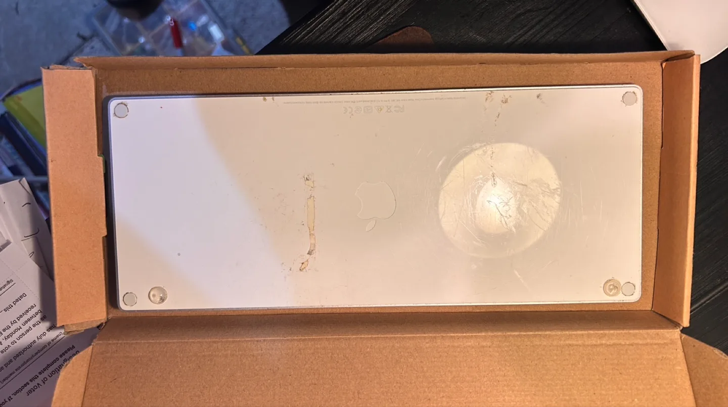 Apple Bluetooth keyboard image indicator(2)