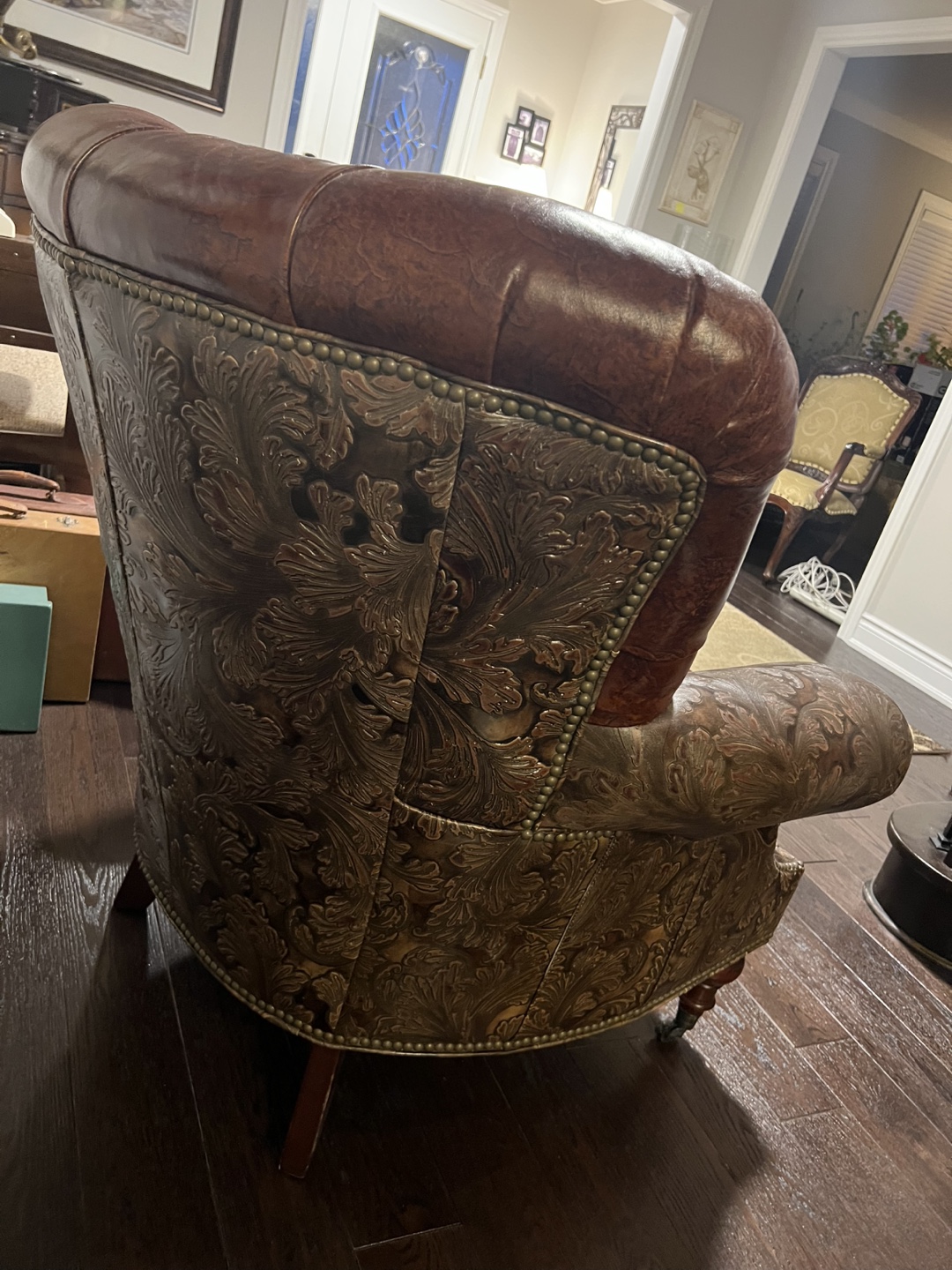 Leather Accent Chair - photo 3