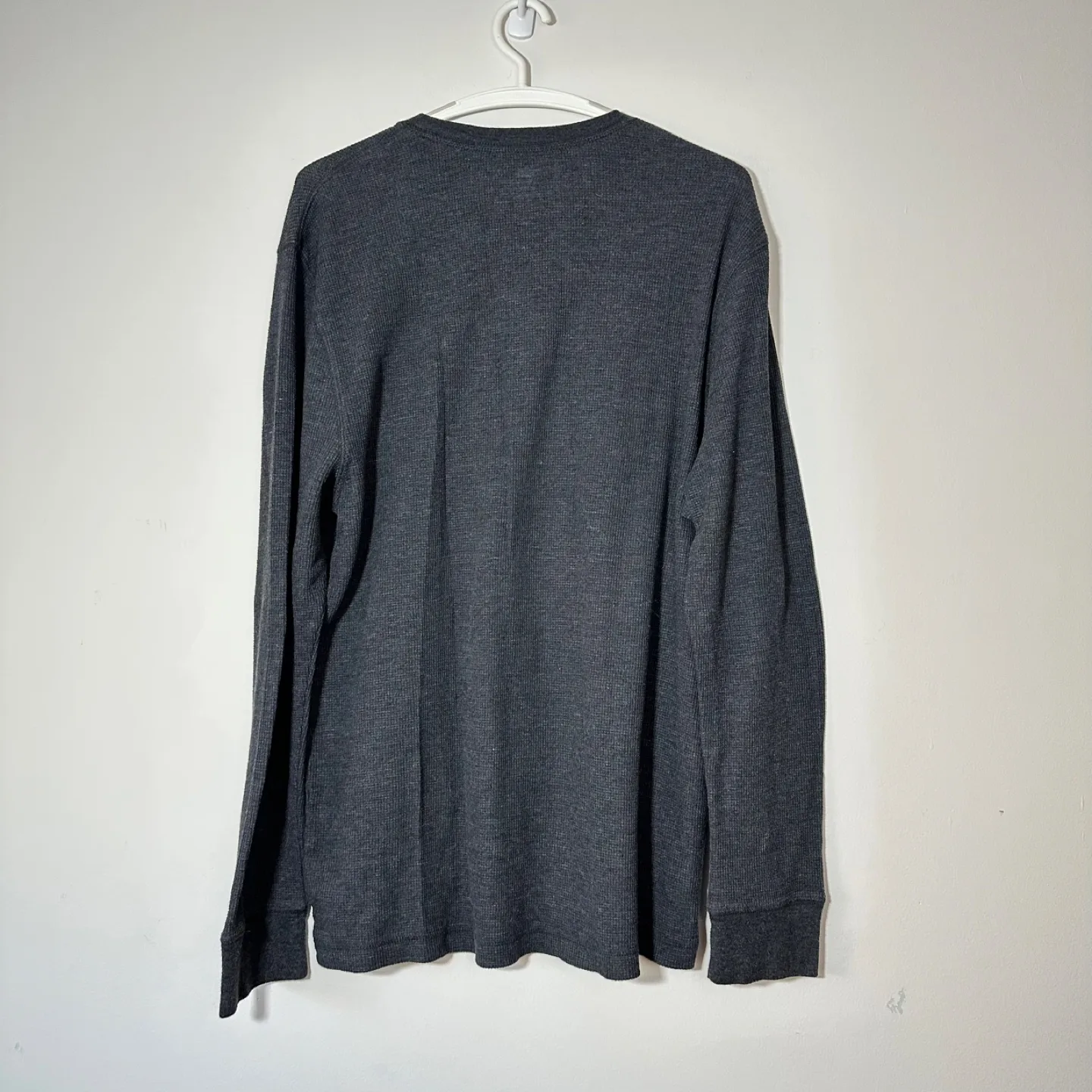 Old Navy Men's Long-Sleeve Thermal Shirt Grey XL image indicator(2)