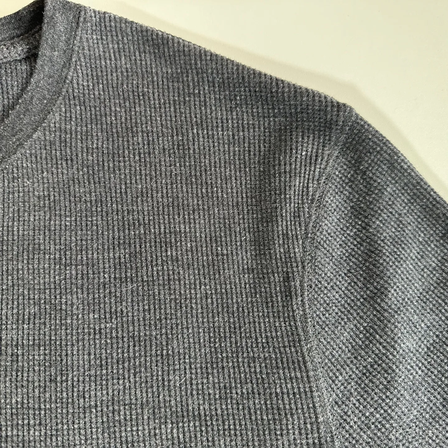 Old Navy Men's Long-Sleeve Thermal Shirt Grey XL image indicator(4)