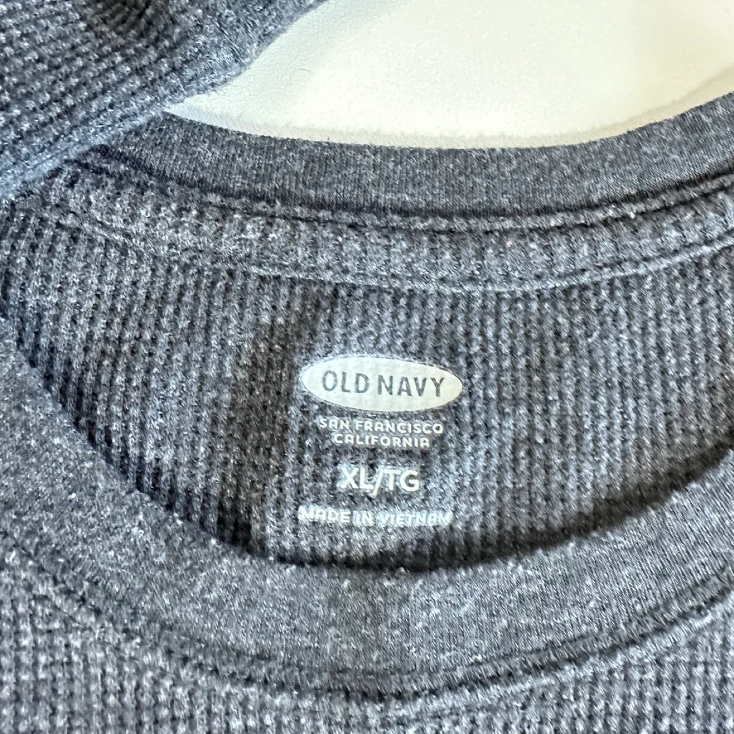 Old Navy Men's Long-Sleeve Thermal Shirt Grey XL image indicator(7)