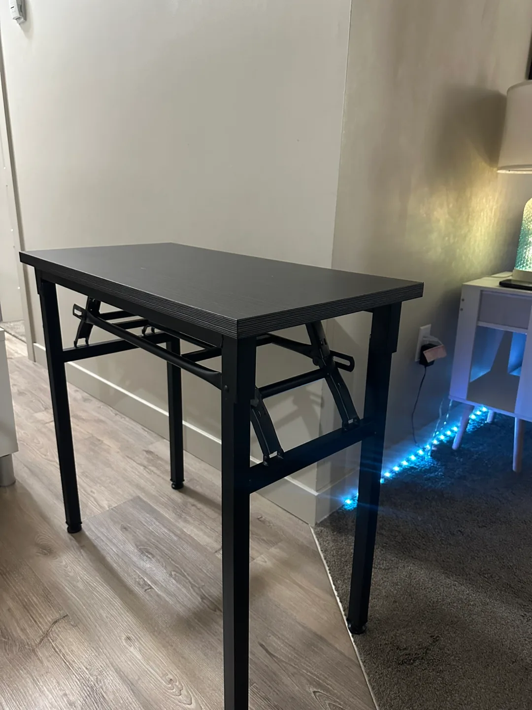 Brand new Computer Desk Folding Table image indicator(7)