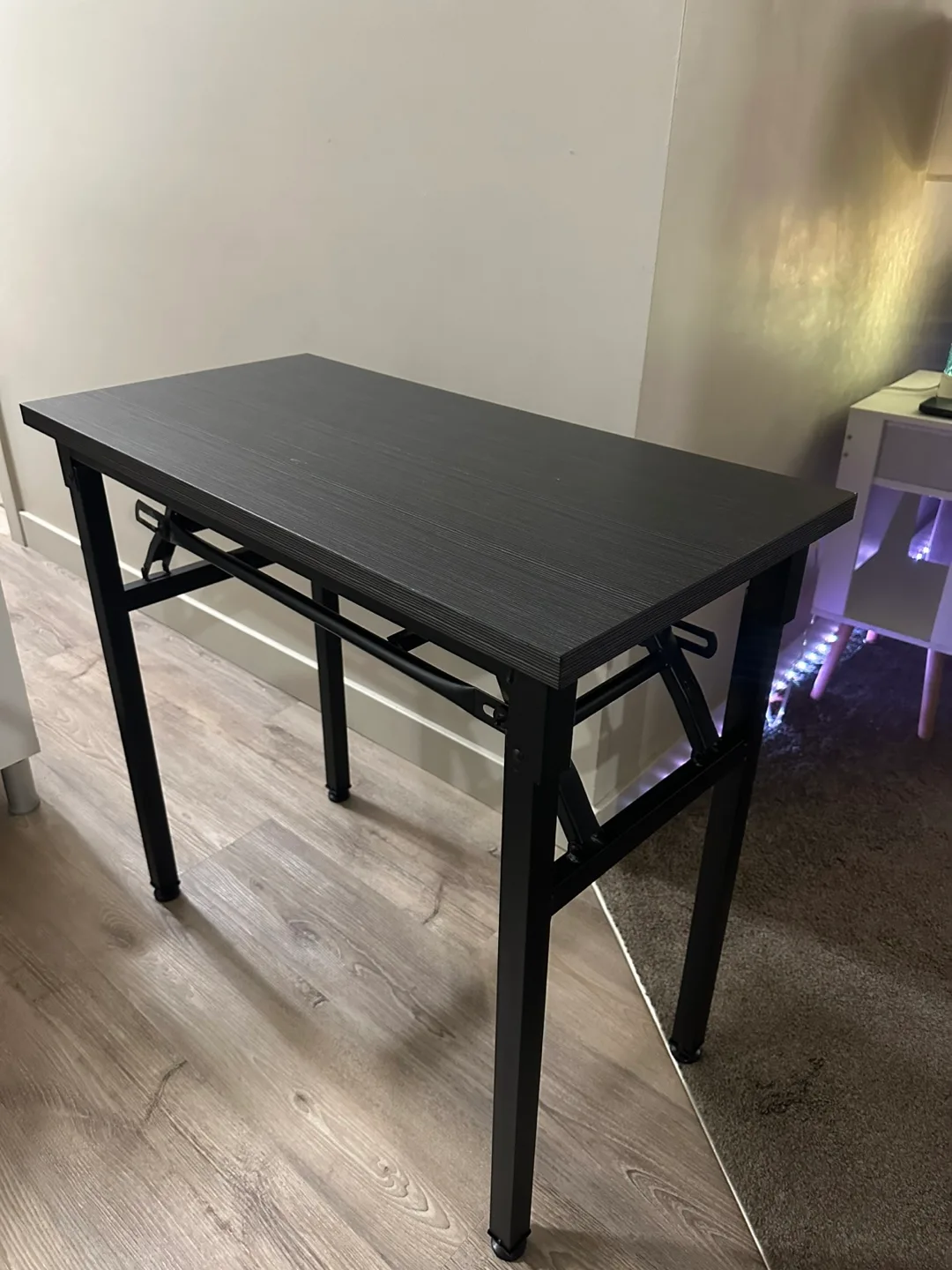 Brand new Computer Desk Folding Table image indicator(8)