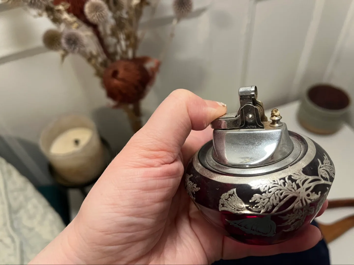 Vintage Sterling on Crystal Table Lighter image indicator(4)