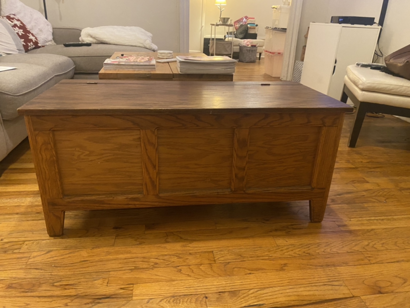 Moving  Out Sale! Wooden Storage bench - photo 4