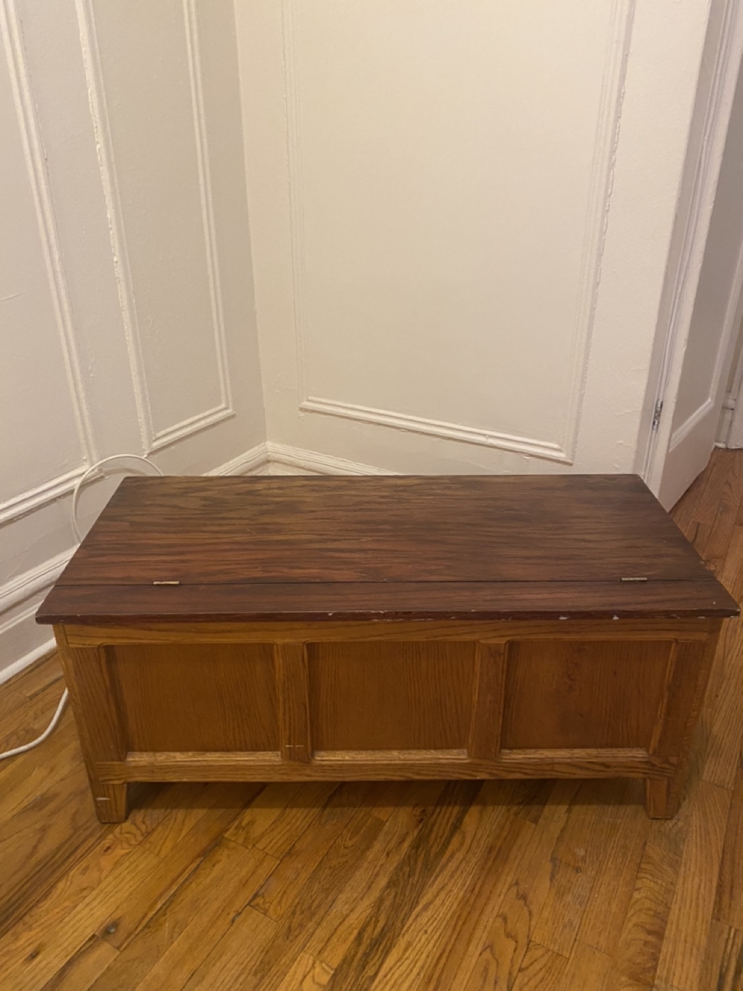 Moving  Out Sale! Wooden Storage bench - photo 2
