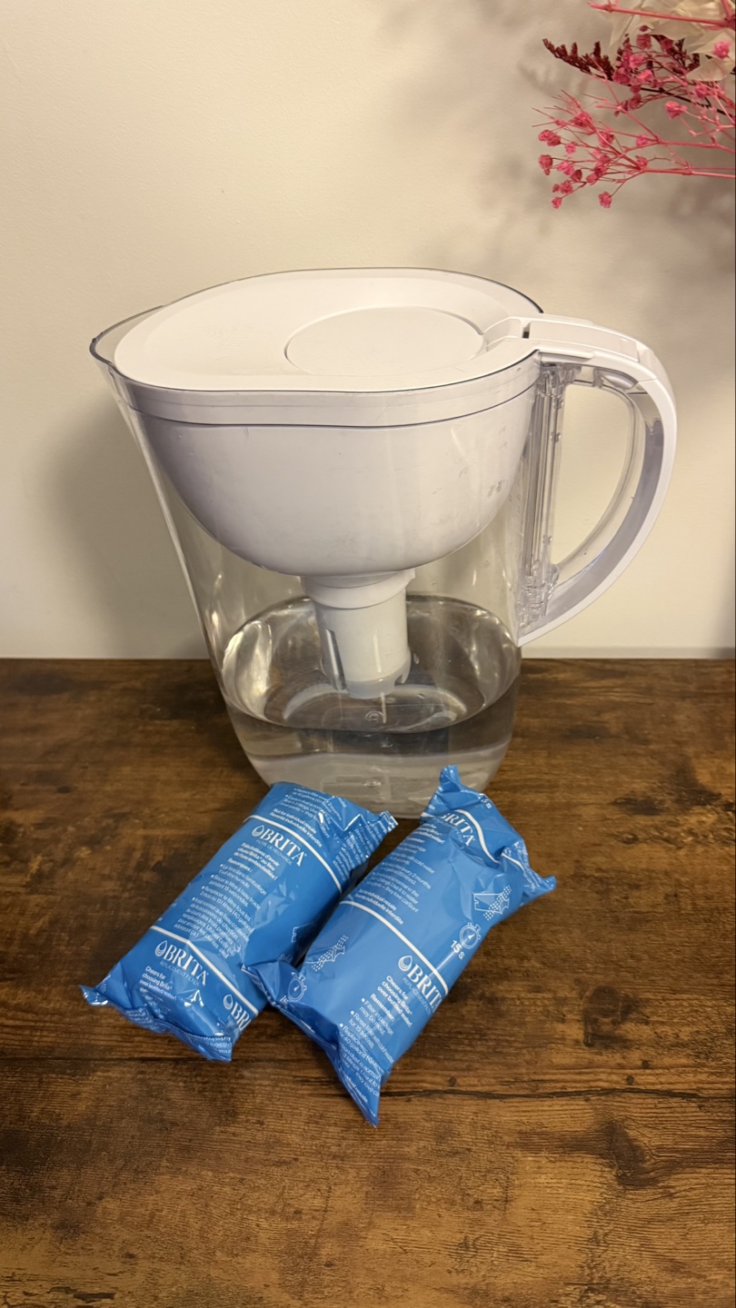 Brita Water Filter Pitcher with 2 extra new Filters