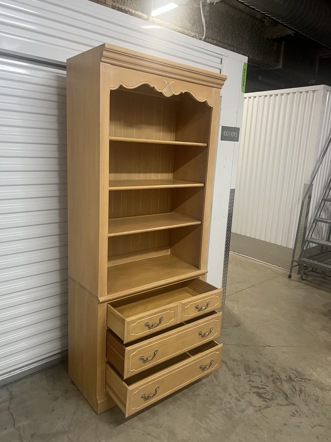 Ethan Allen Bookcase w/drawers - photo 3
