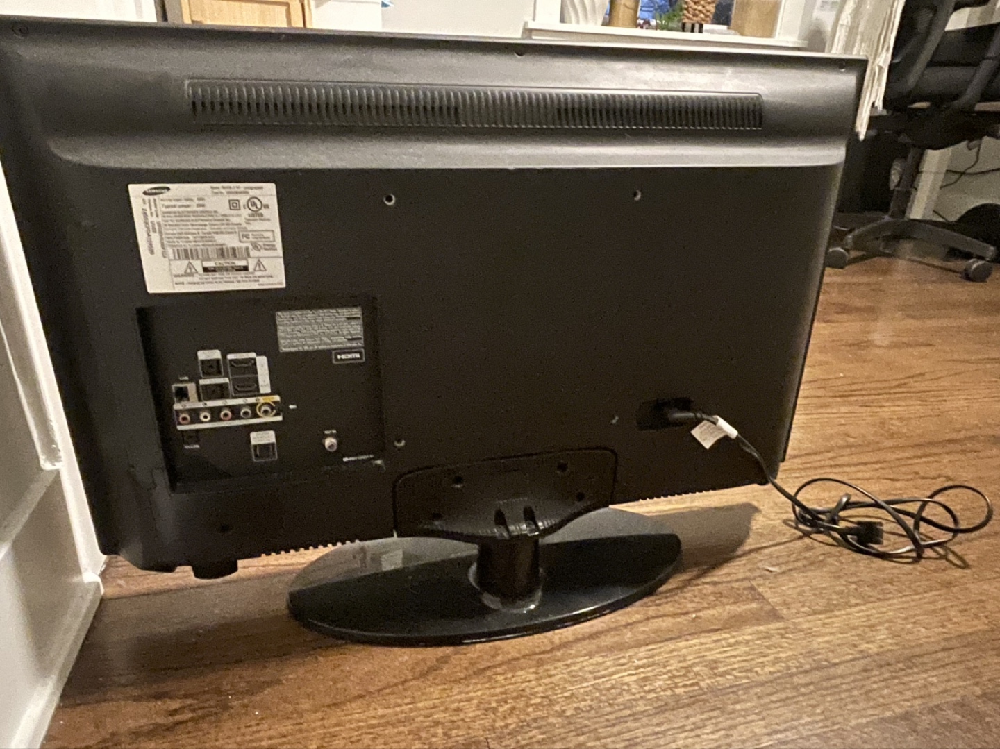 Samsung 32" LED HDTV - photo 2