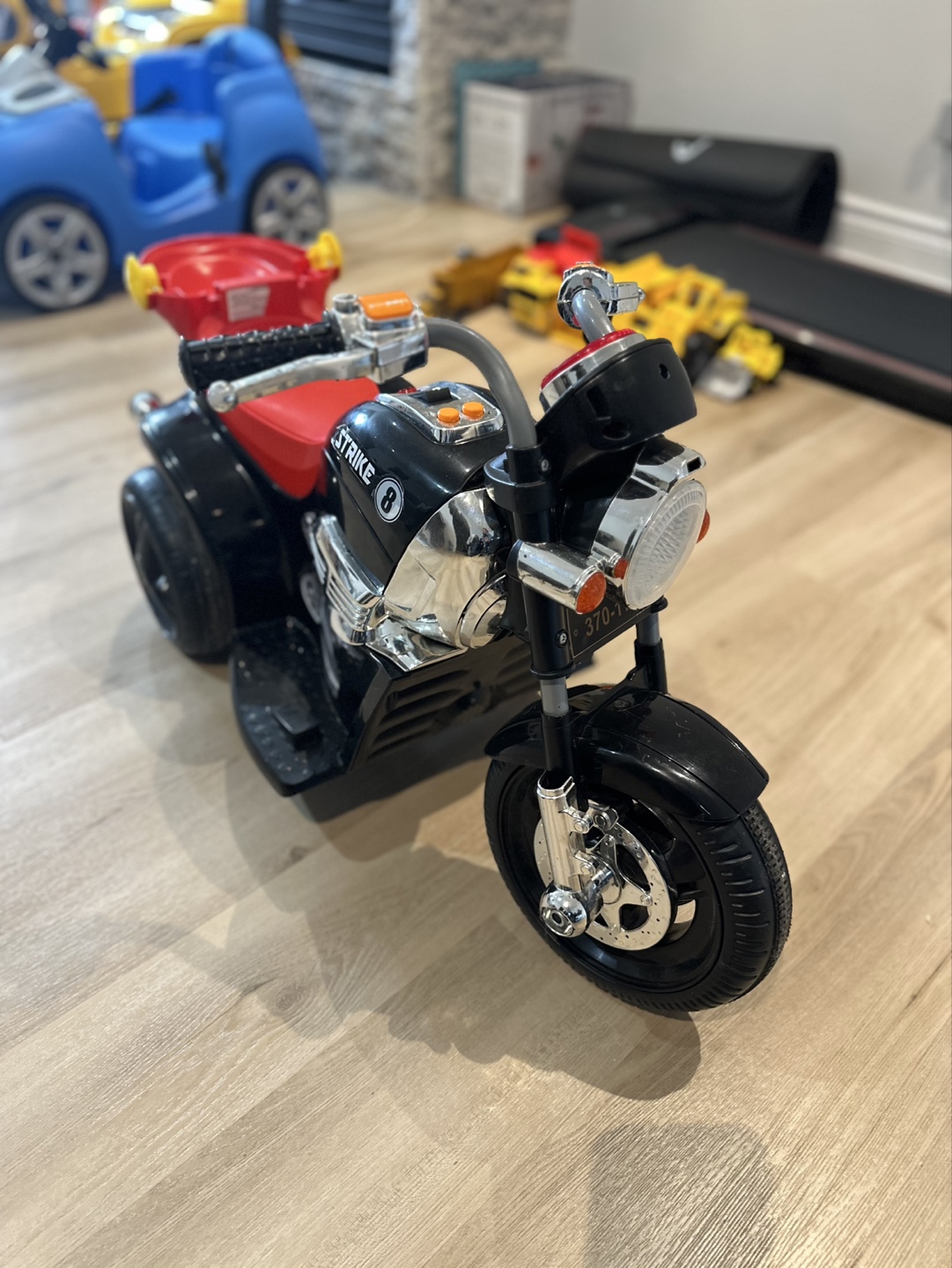 Aosom 6V Kids Electric Motorcycle Ride On Toy - photo 3