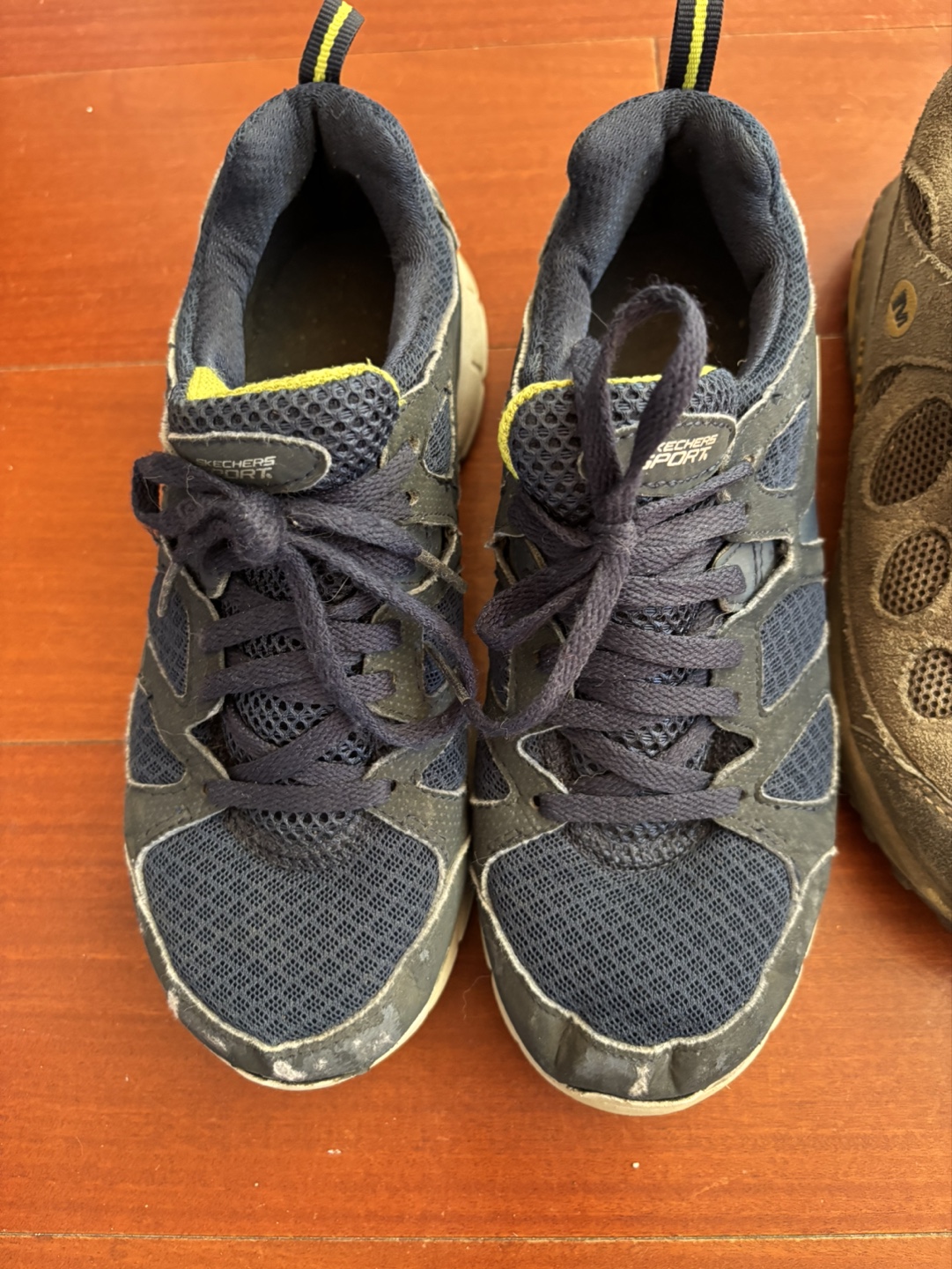 Three pairs of used shoes - Merrell, Sanuk, Skechers - photo 2