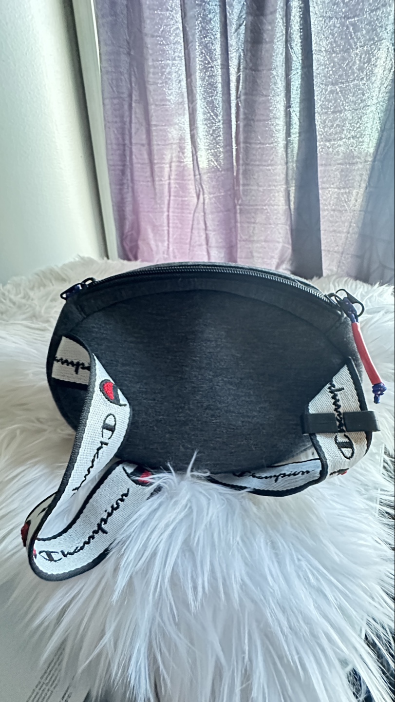 💚 Champion Reverse Weave Waist Bag - photo 2