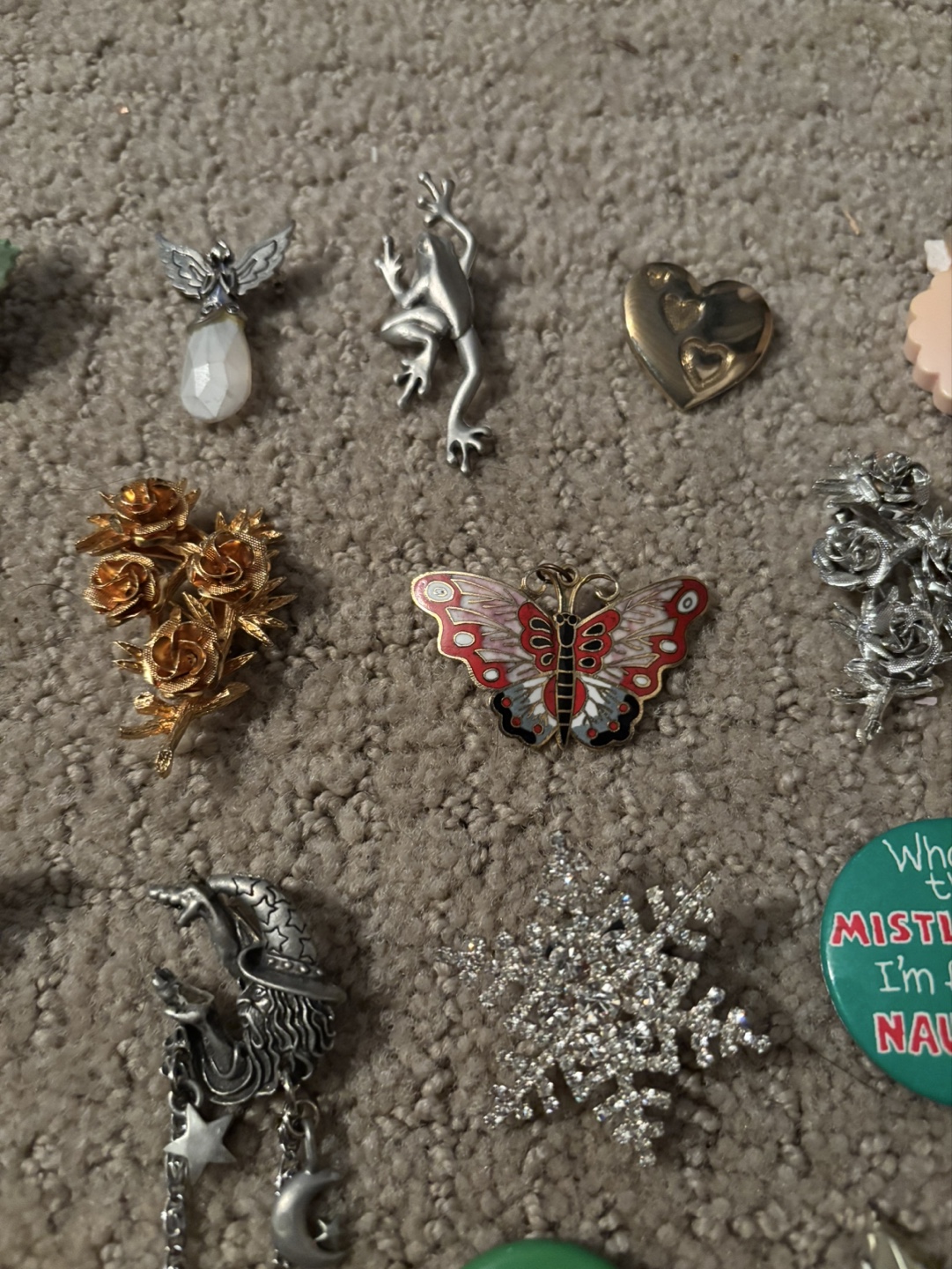 Large Collection of Brooches and Pins - photo 2