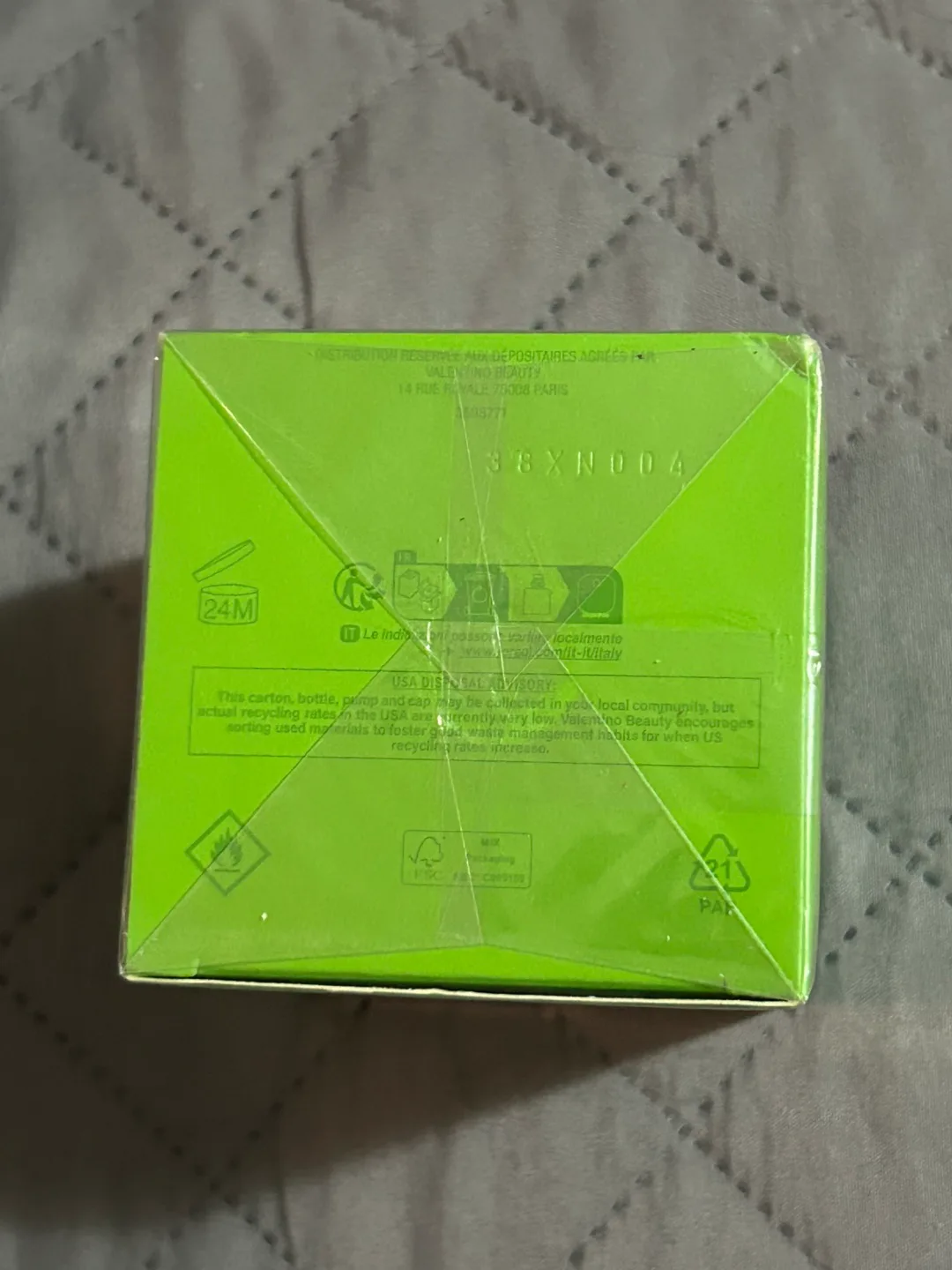 Valentino Donna Born in Roma Green Stravaganza Eau de Parfum image indicator(3)