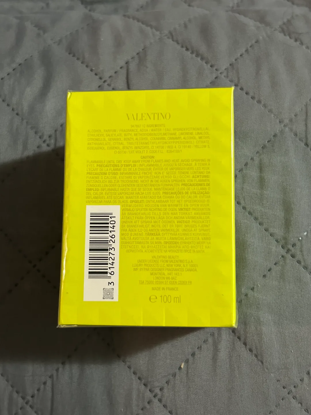 Valentino Donna Born in Roma Yellow Dream Eau de Parfum image indicator(2)