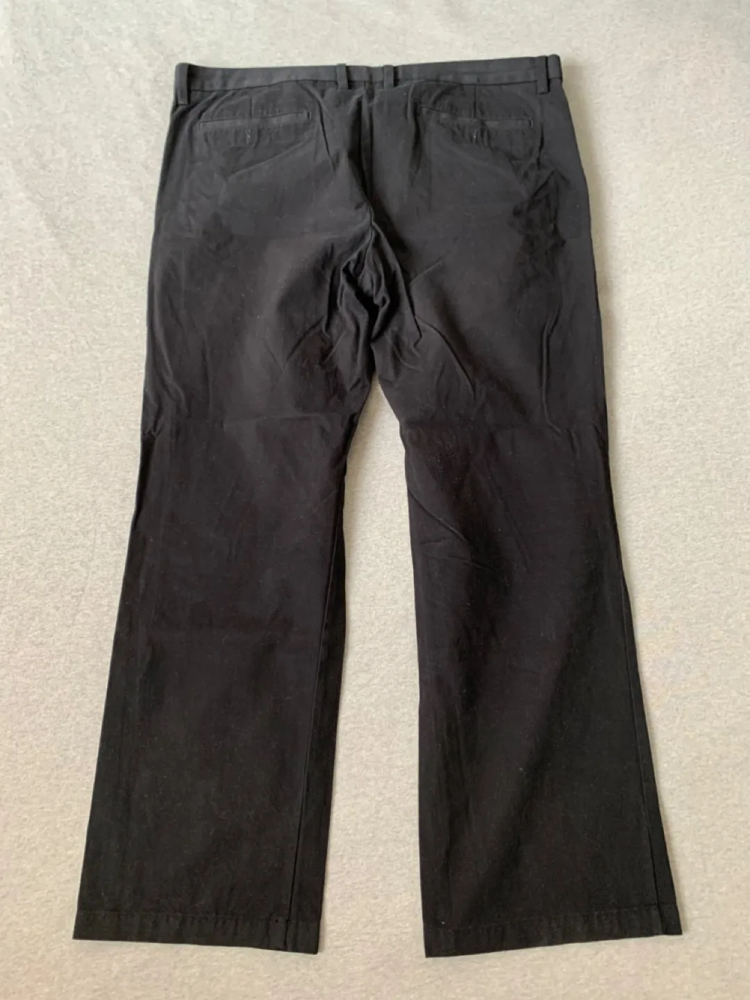 Old Navy Men's Classic Khaki Straight Fit Pants - Size 42x34 image indicator(2)