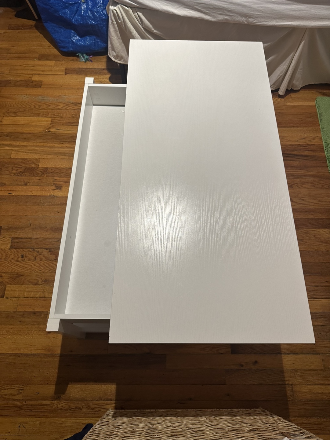 White Lift-Top Coffee Table with Shelf - photo 3