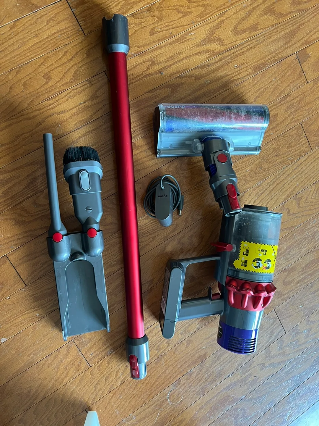 Dyson v10 Cordless Stick Vacuum image indicator(2)