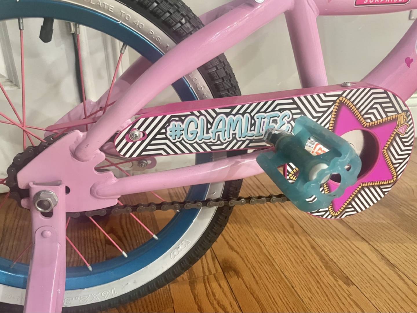 LOL Surprise! Girls Bike with Training Wheels - photo 4
