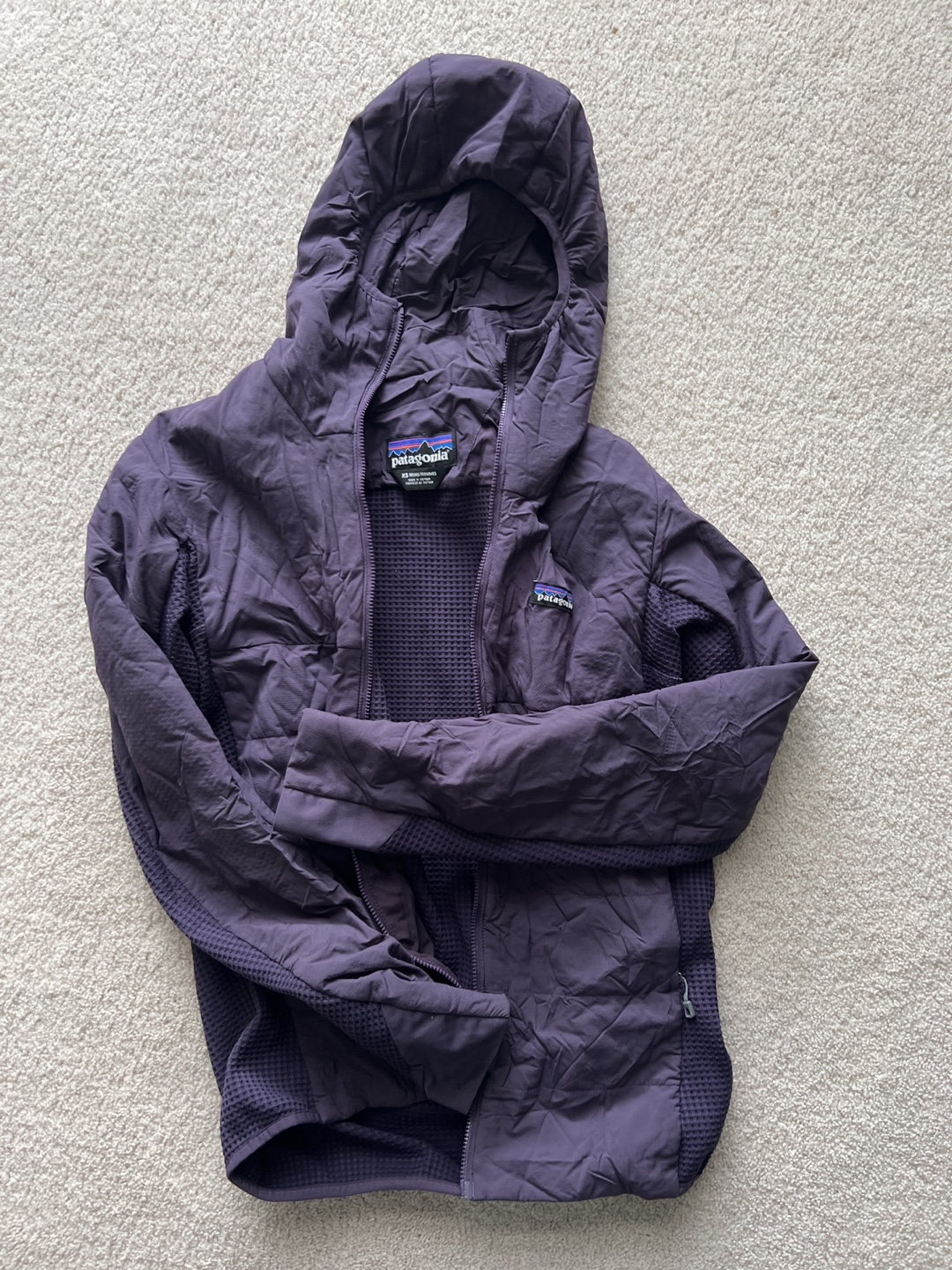 Patagonia men's Insulated Hoodie Jacket