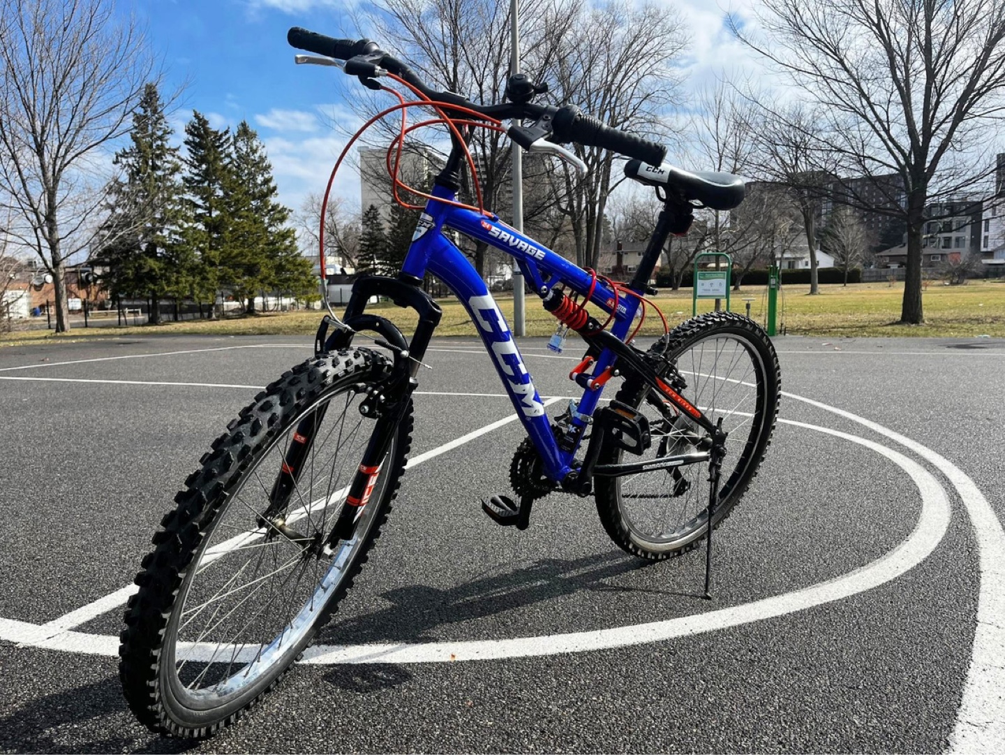 CCM Savage Mountain Bike for just $149 – in like new condition! - photo 2