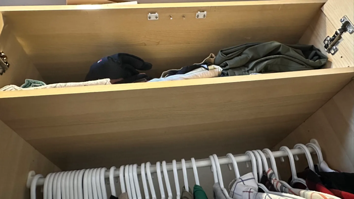 Light beige wardrobe, closet image indicator(2)