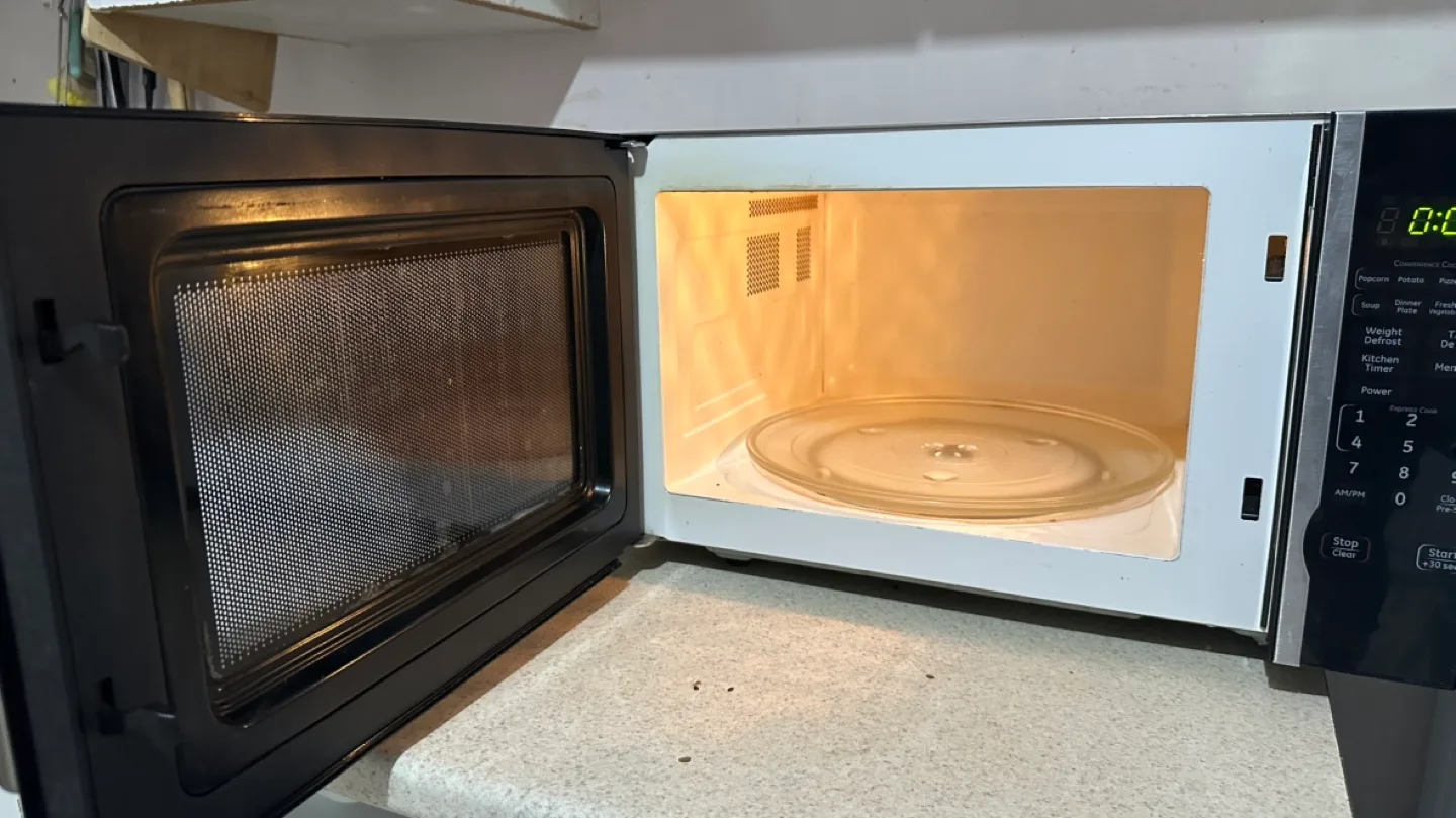 GE Microwave - Stainless Steel - 1000W image indicator(2)