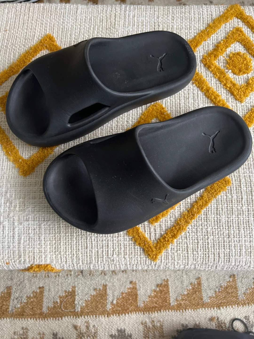 Puma Black Slides image indicator(2)