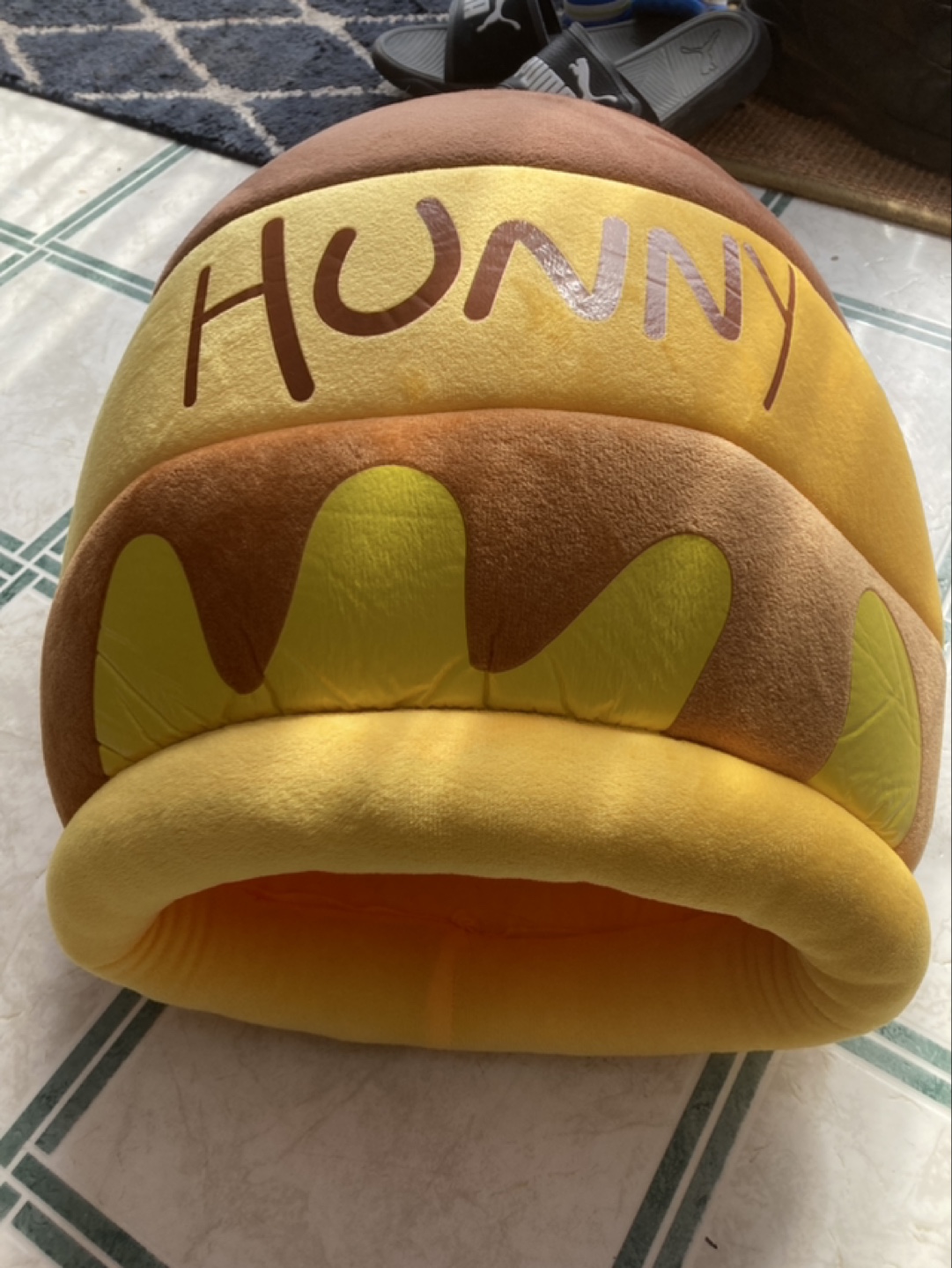 Winnie the Pooh Honey Pot Pet Bed - photo 4