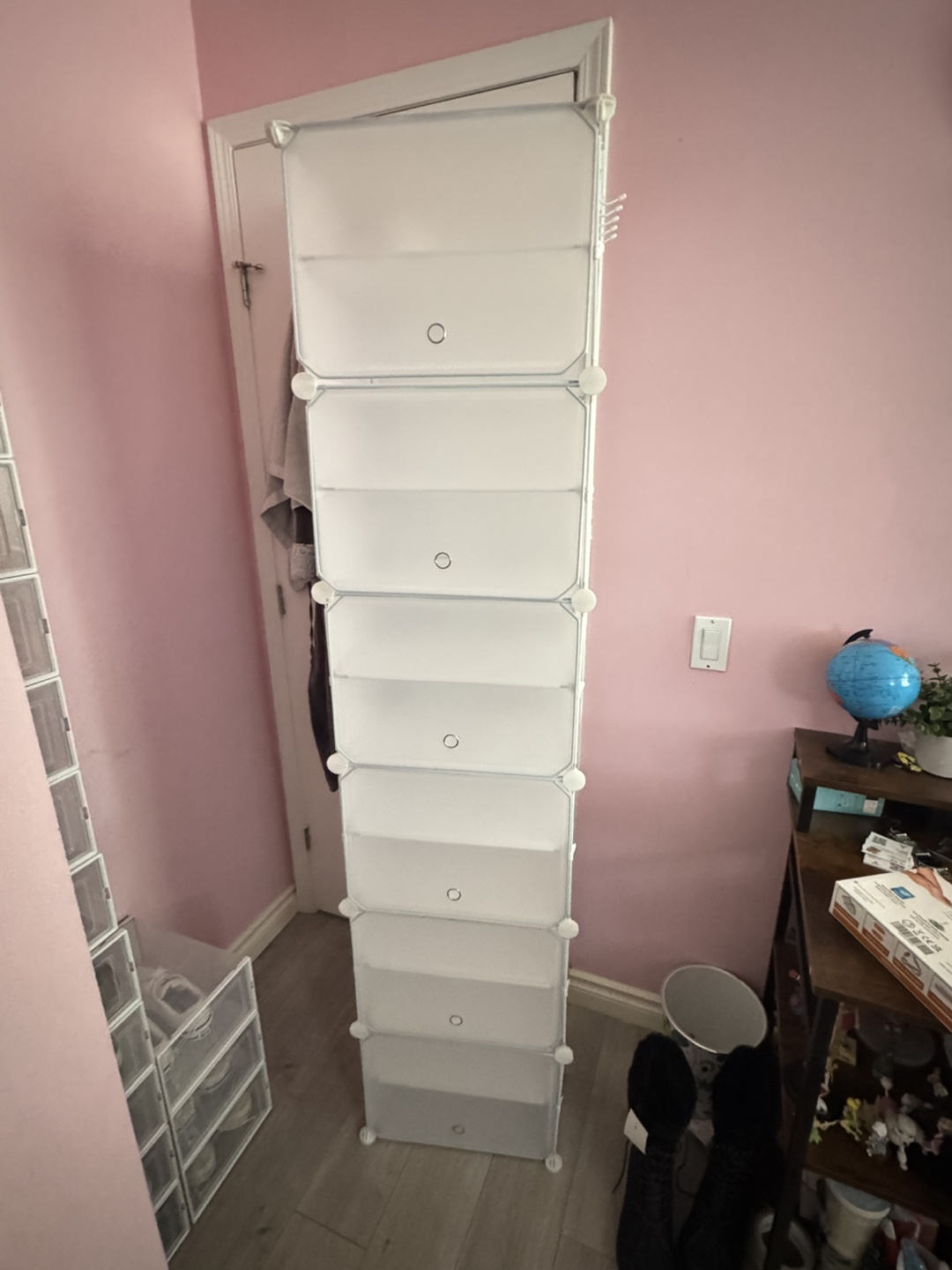 White Plastic 8-Tier Shoe Rack Organizer