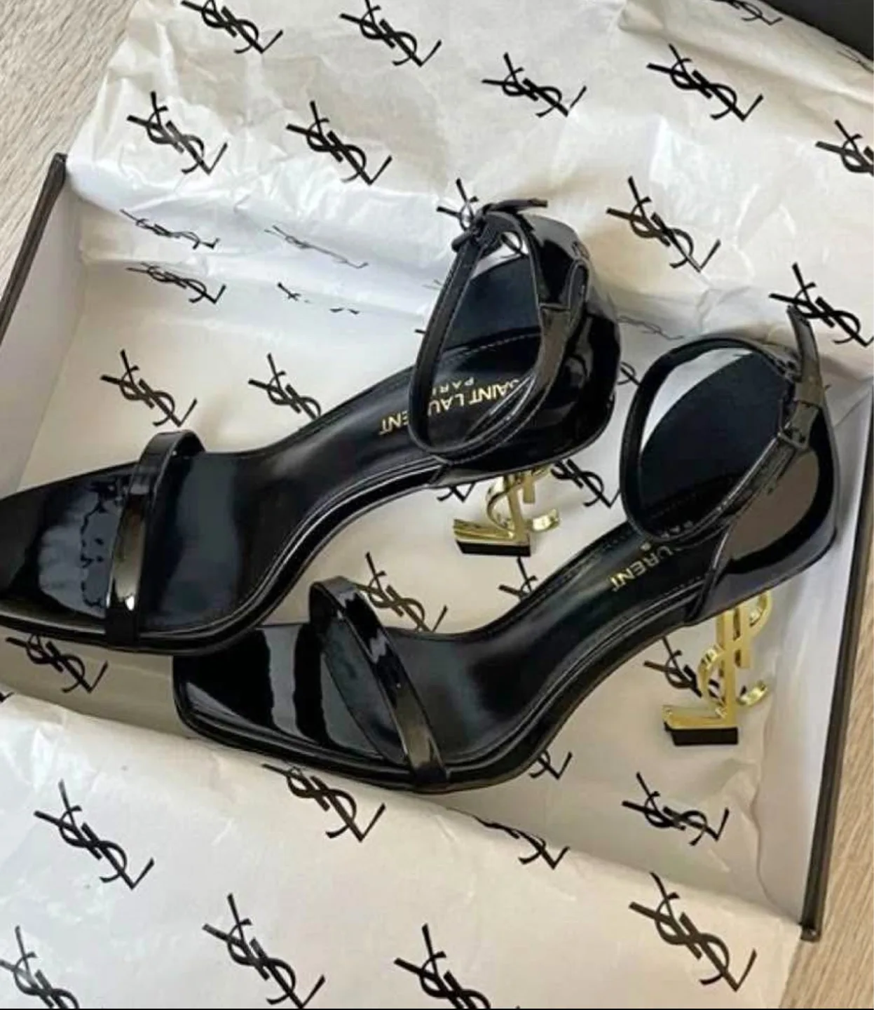 Yves Saint Laurent Black Patent Leather Heels image indicator(2)