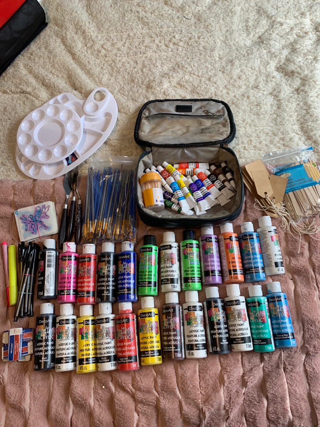 Craft kit bundle - paints, brushes, and more! thumbnail