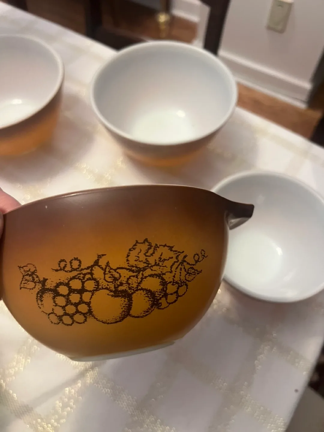 Vintage Pyrex Mixing Bowls Set of Four image indicator(6)