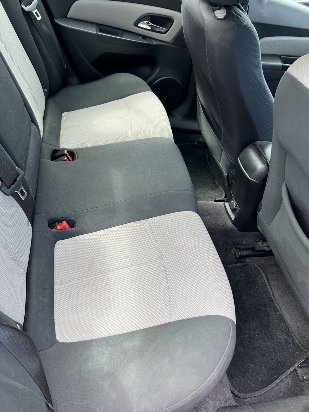2011 Chevrolet Cruze - Used Car - photo 5