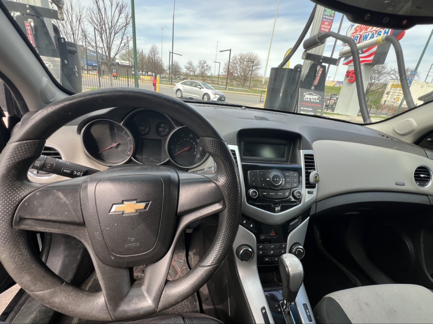 2011 Chevrolet Cruze - Used Car - photo 2