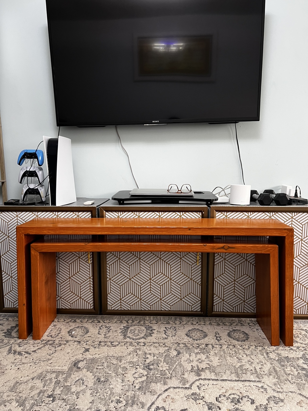Pair of Wooden Nesting Tables - photo 4