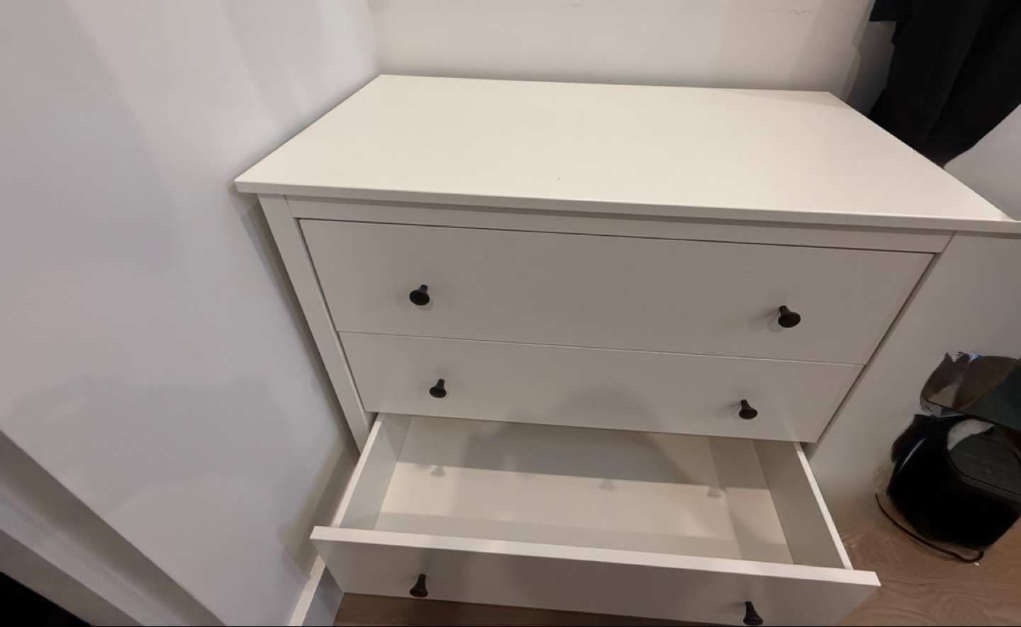 IKEA MALM 3-Drawer Chest White - photo 2