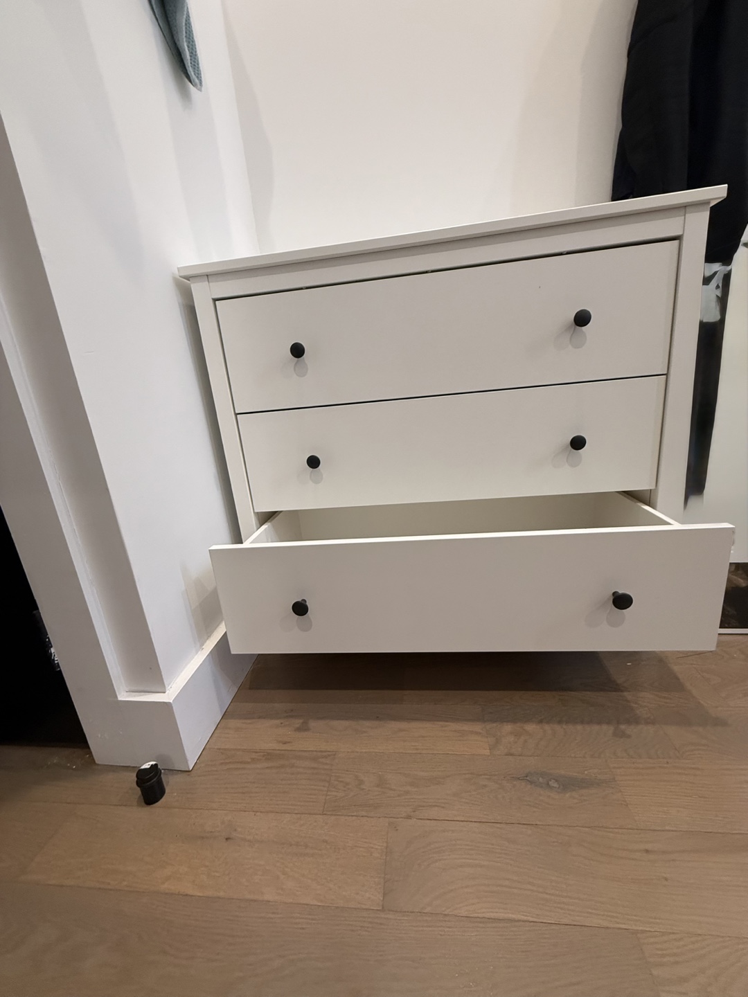 IKEA MALM 3-Drawer Chest White - photo 4