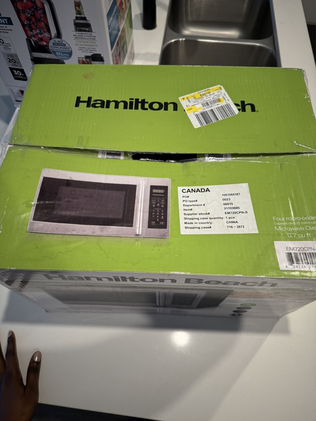 Hamilton Beach 0.7 cu. ft. Microwave Oven - Stainless Steel - photo 2